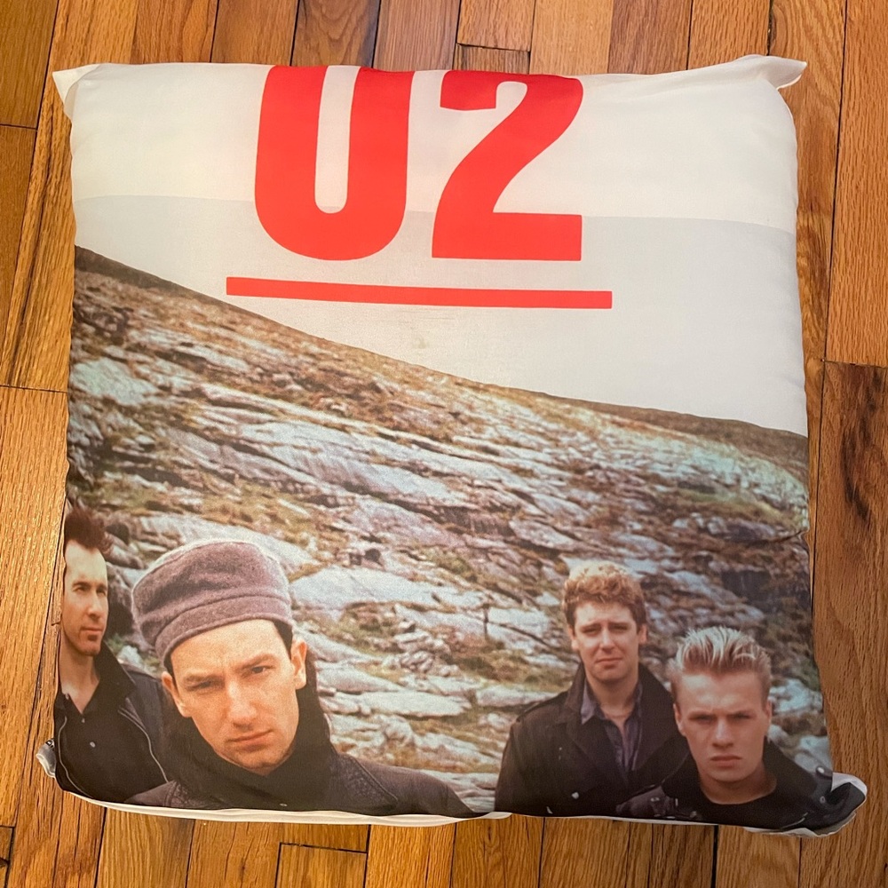 Vintage U2 pillow - The Unforgettable Fire